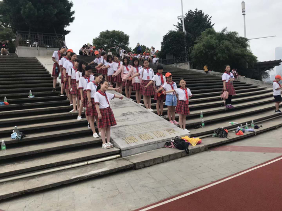 海寧中學(xué)長沙主題研學(xué)旅行_湖南研學(xué)旅行網(wǎng) 海寧中學(xué)長沙主題研學(xué)旅行_湖南研學(xué)旅行網(wǎng)